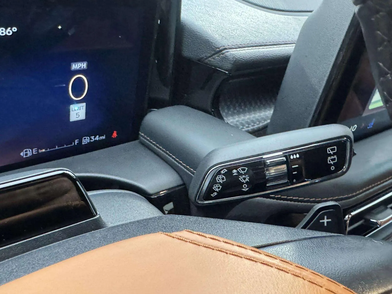 Lincoln Aviator photo 27