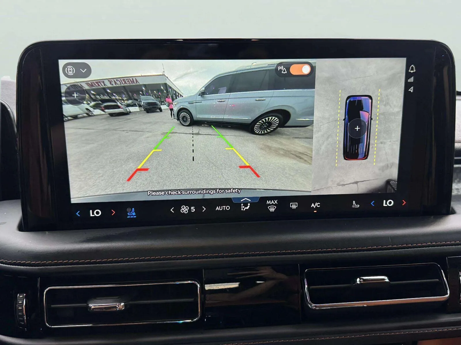 Lincoln Aviator photo 34