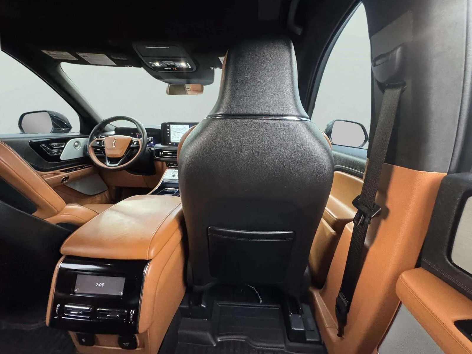 Lincoln Aviator photo 50