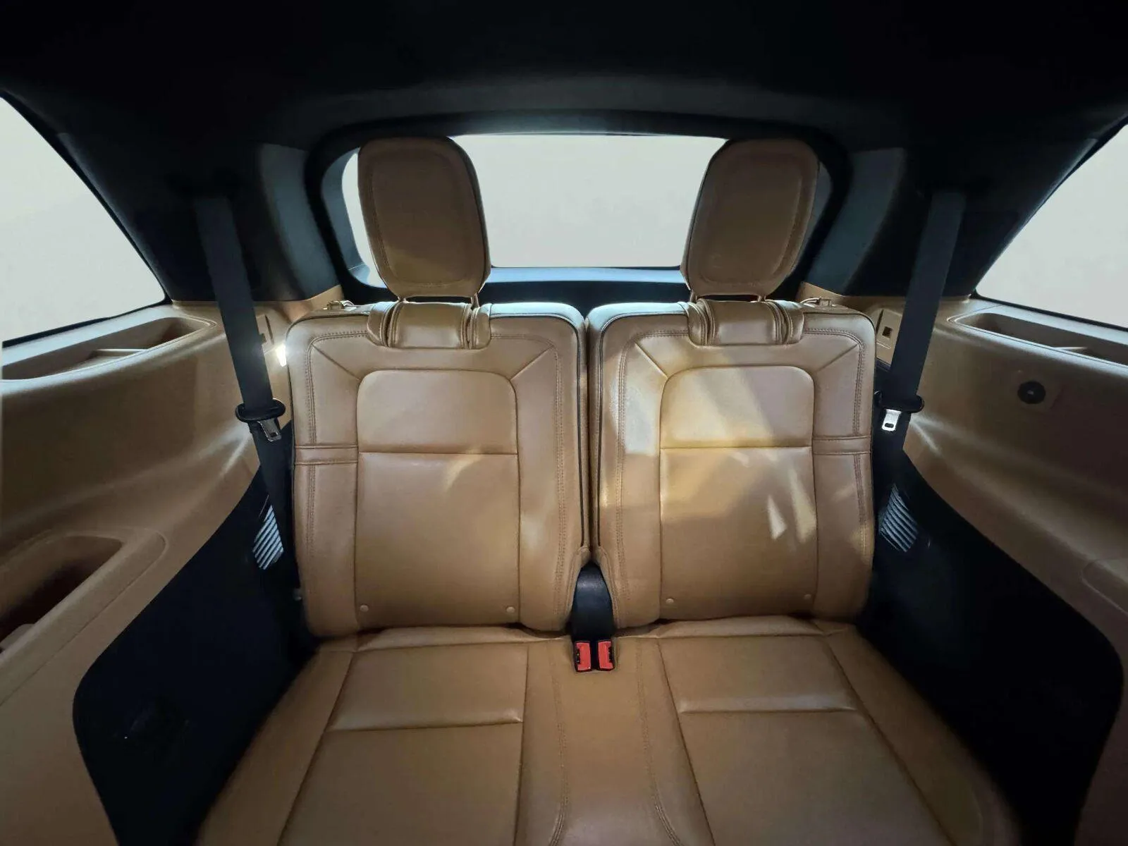Lincoln Aviator photo 54