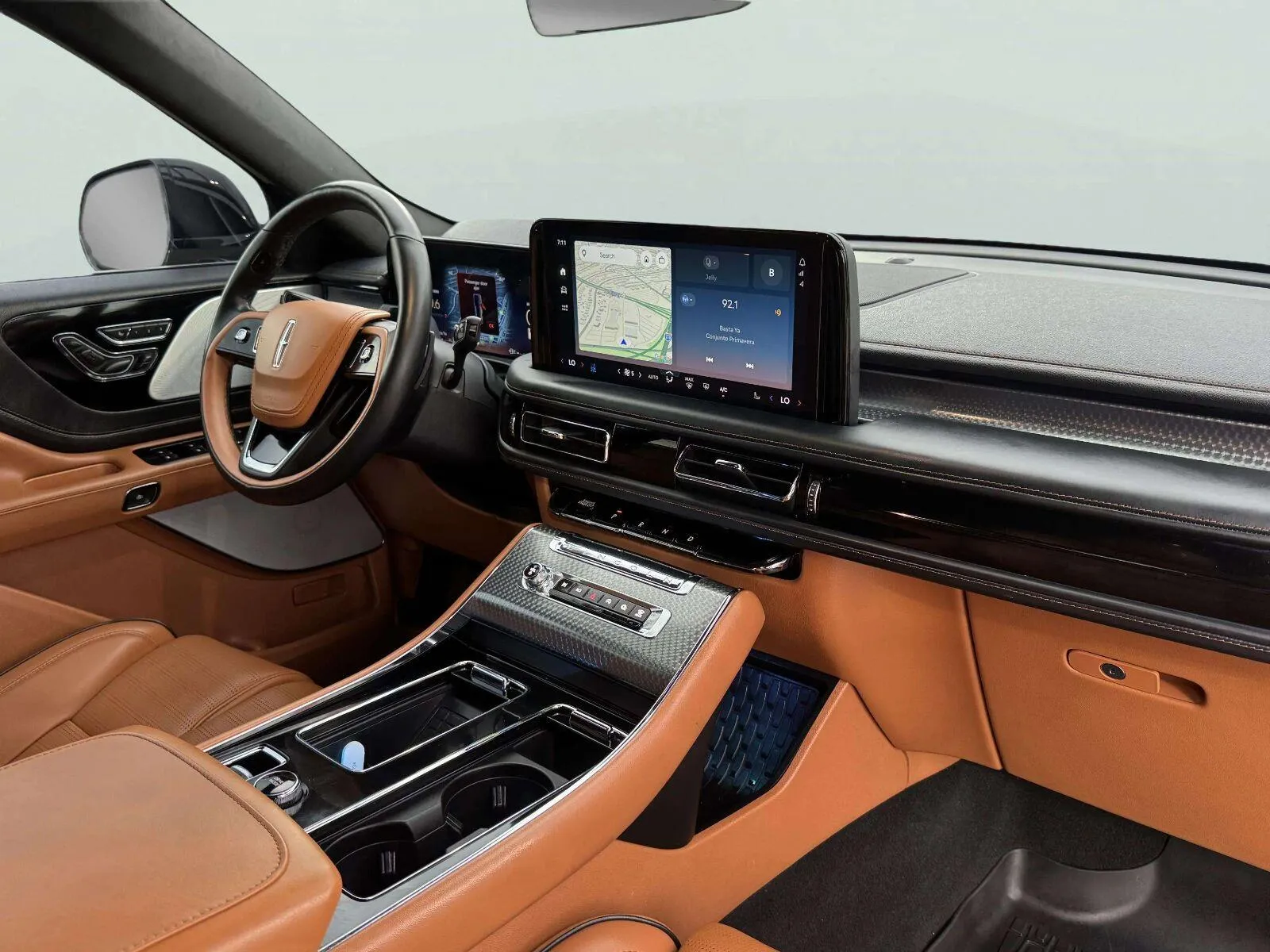 Lincoln Aviator photo 62