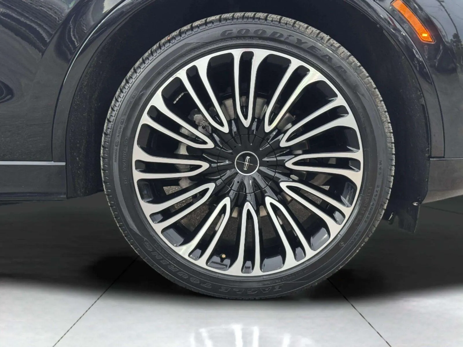 Lincoln Aviator photo 67