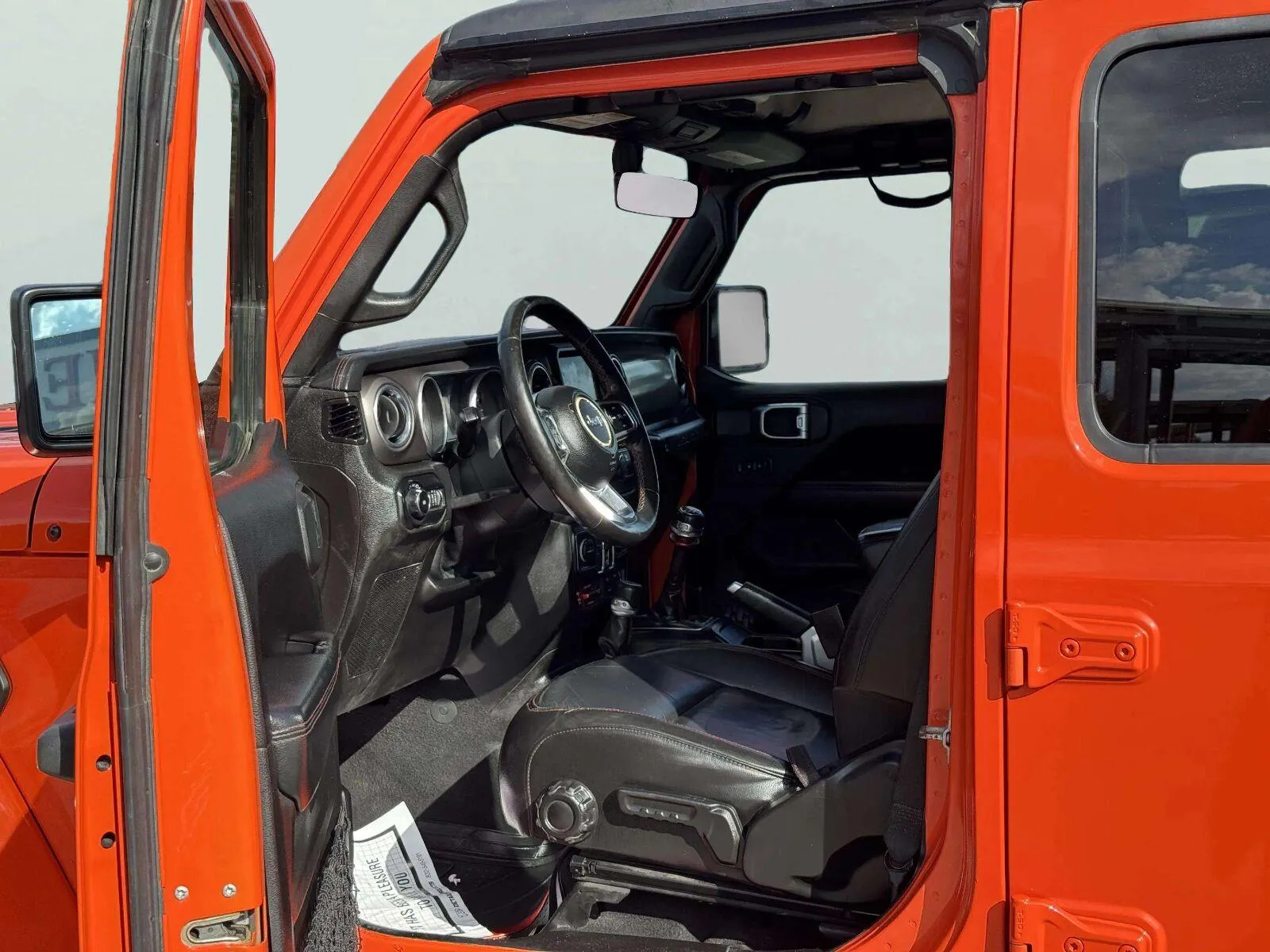 Jeep Wrangler photo 18