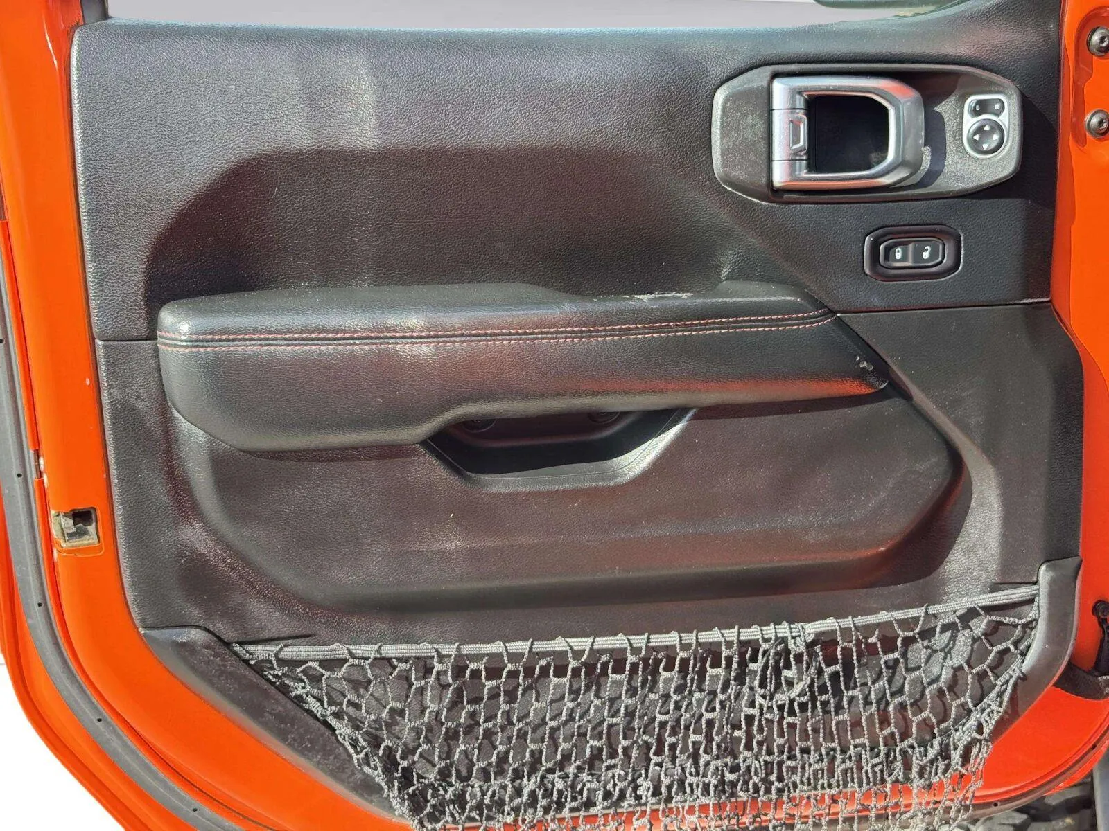 Jeep Wrangler photo 20