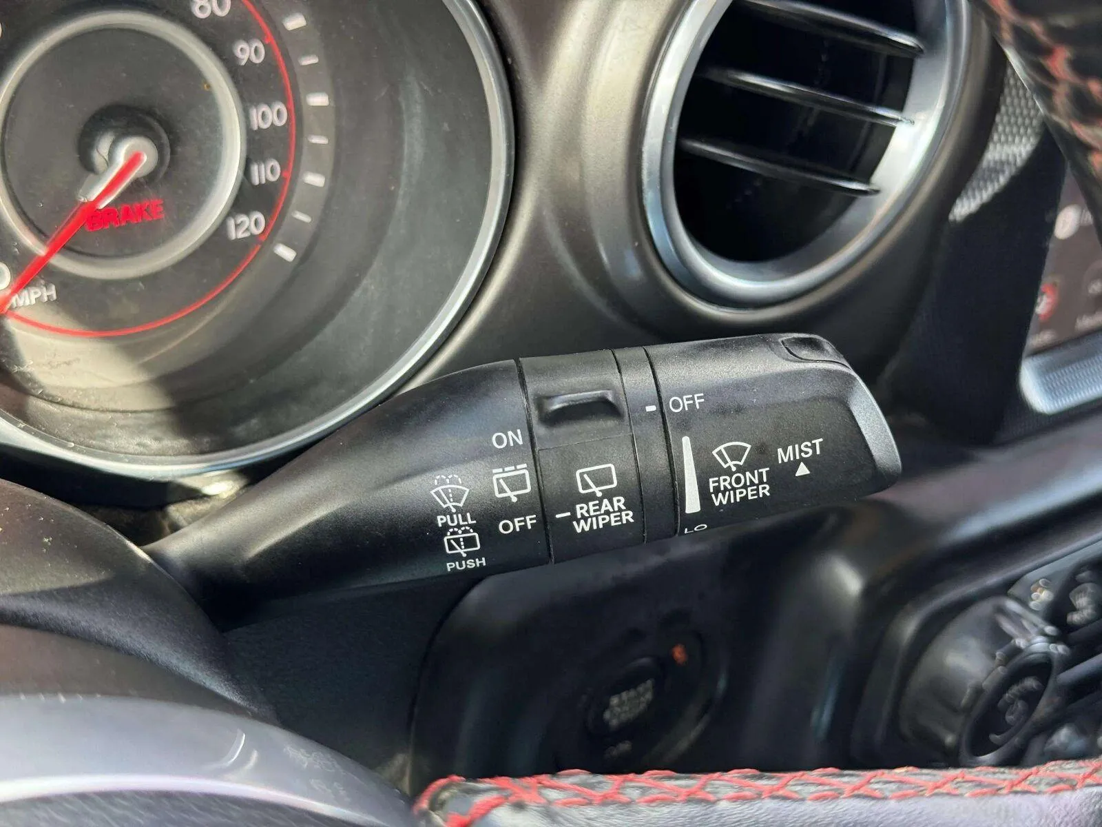 Jeep Wrangler photo 29