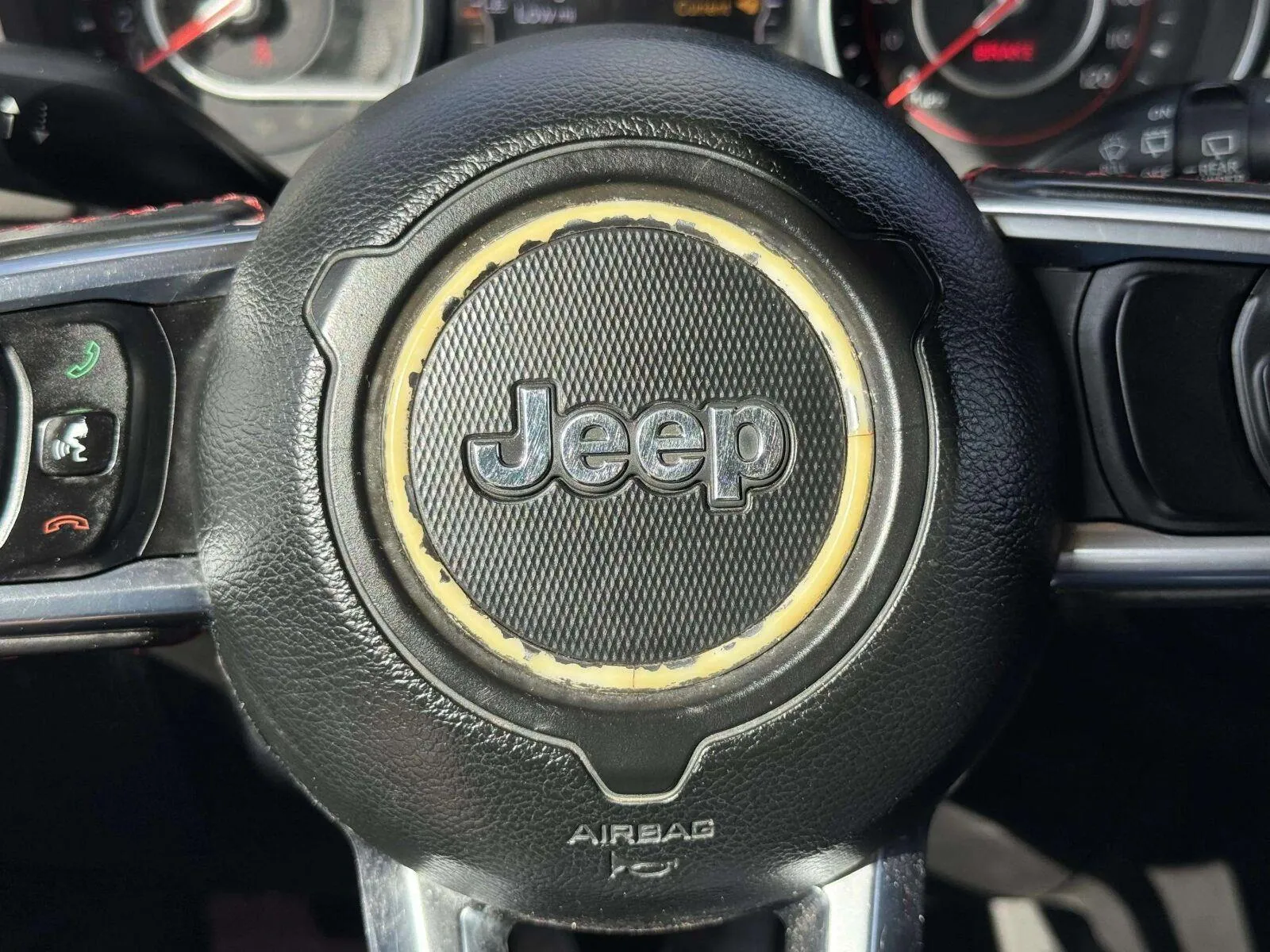 Jeep Wrangler photo 31