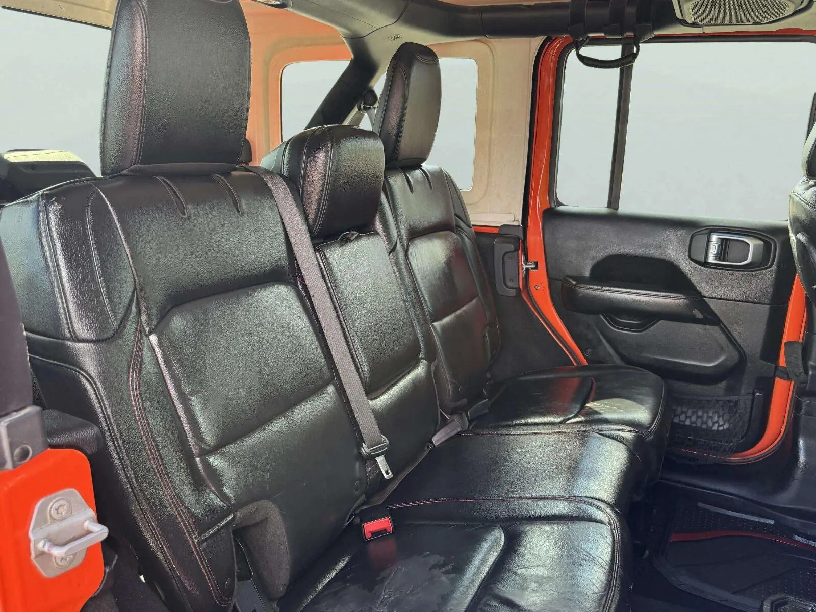 Jeep Wrangler photo 48