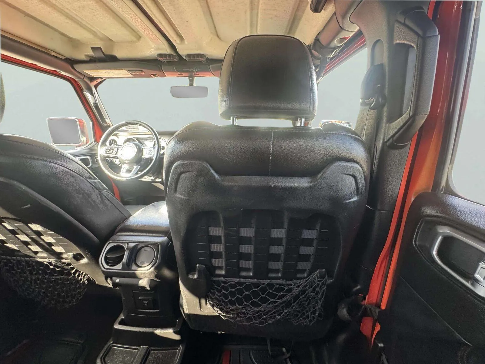 Jeep Wrangler photo 52