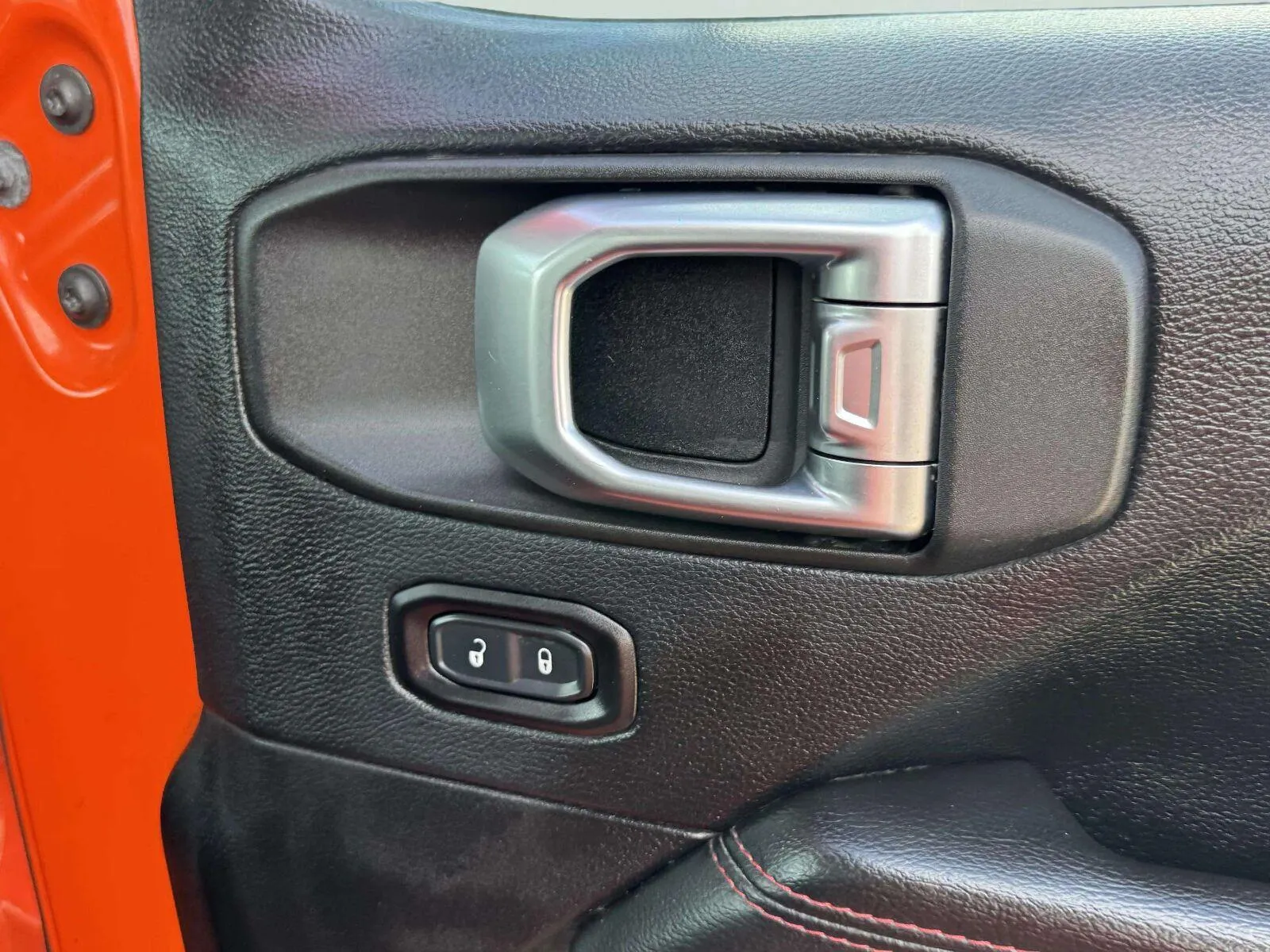 Jeep Wrangler photo 56