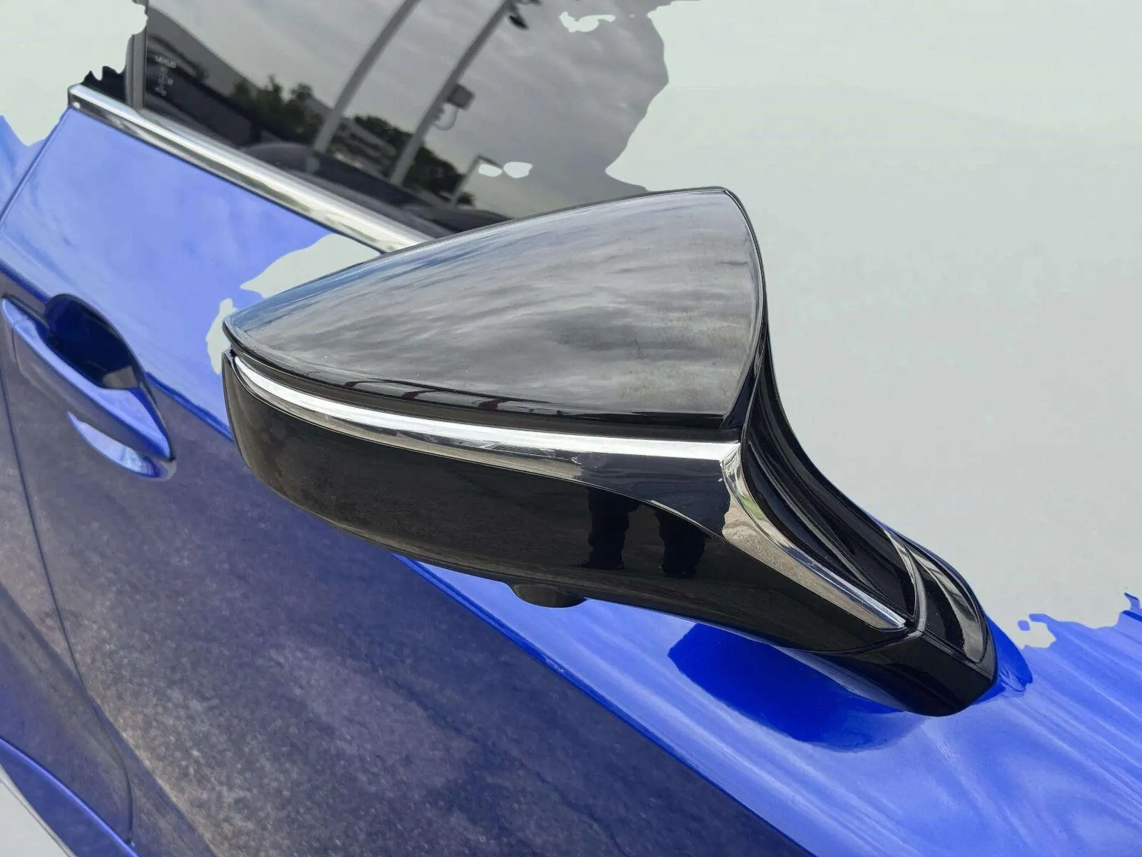 Lexus IS photo 10