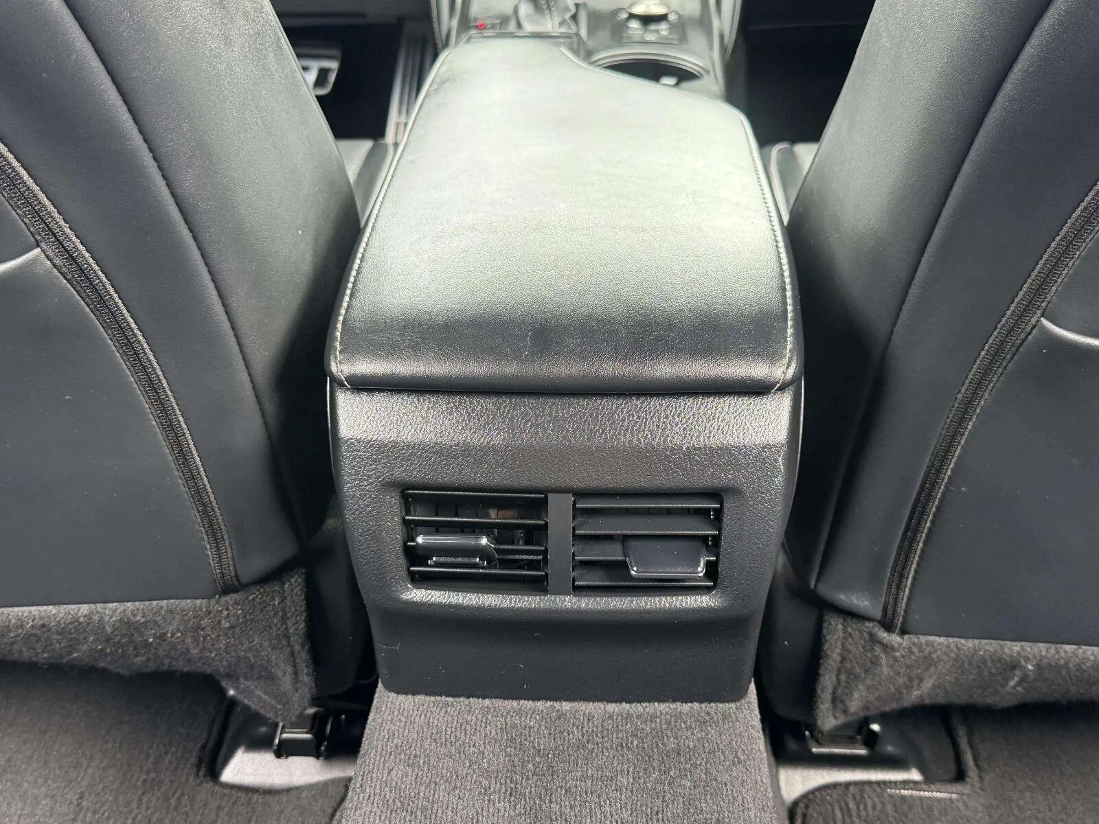 Lexus IS photo 45