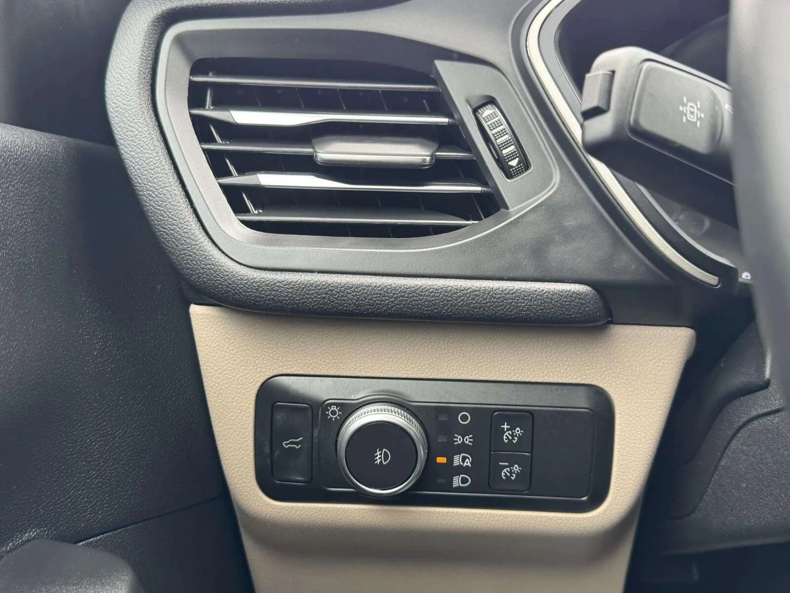 Ford Escape photo 22