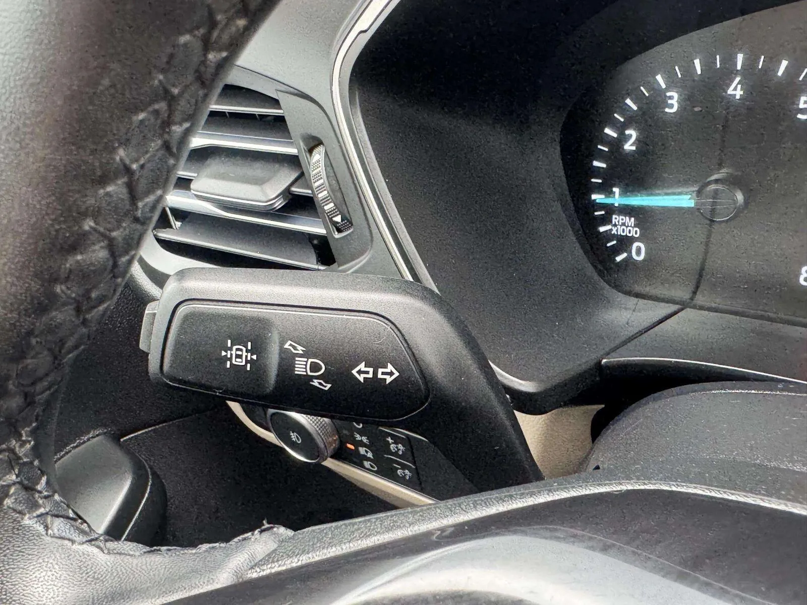 Ford Escape photo 24