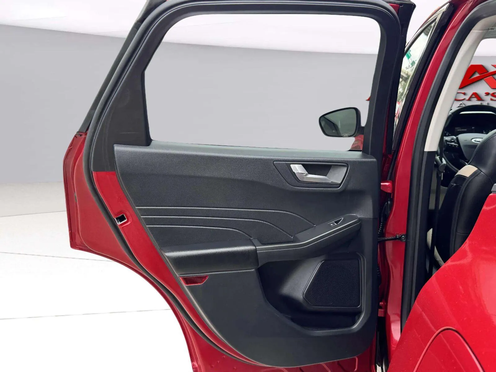 Ford Escape photo 35