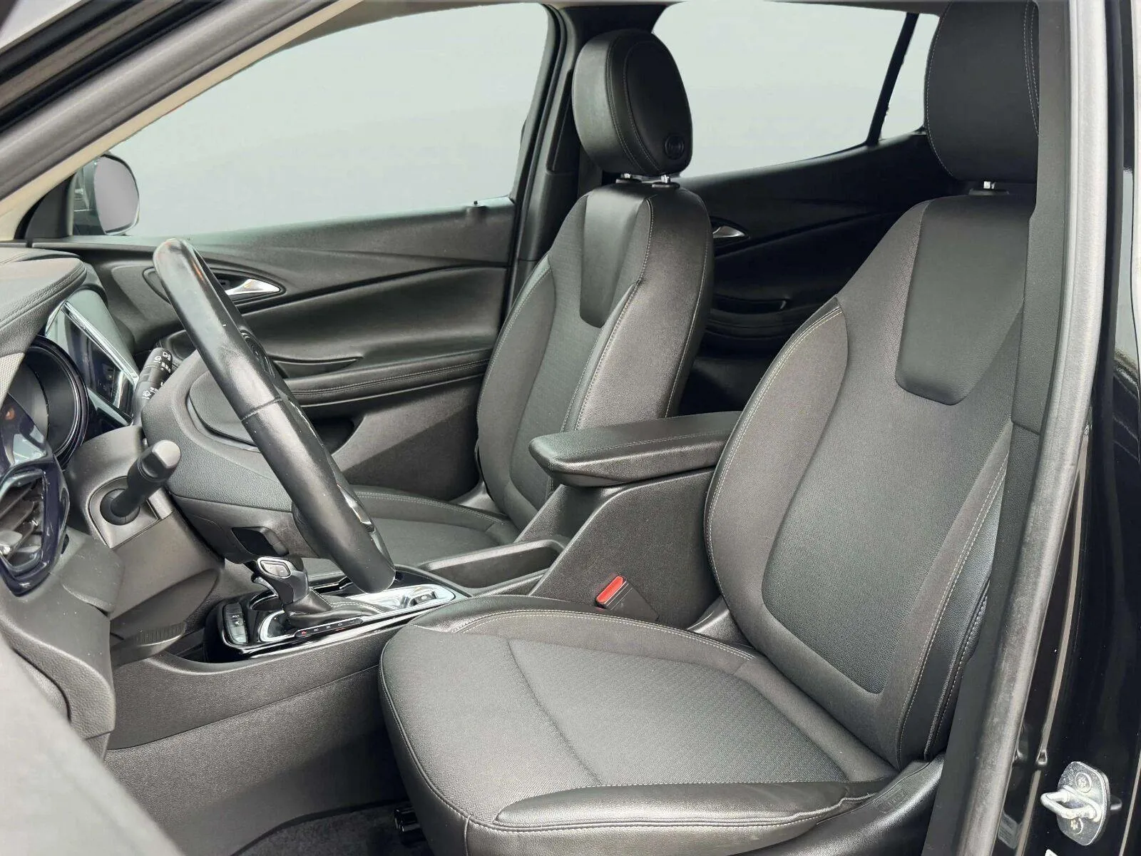 Buick Encore GX photo 19