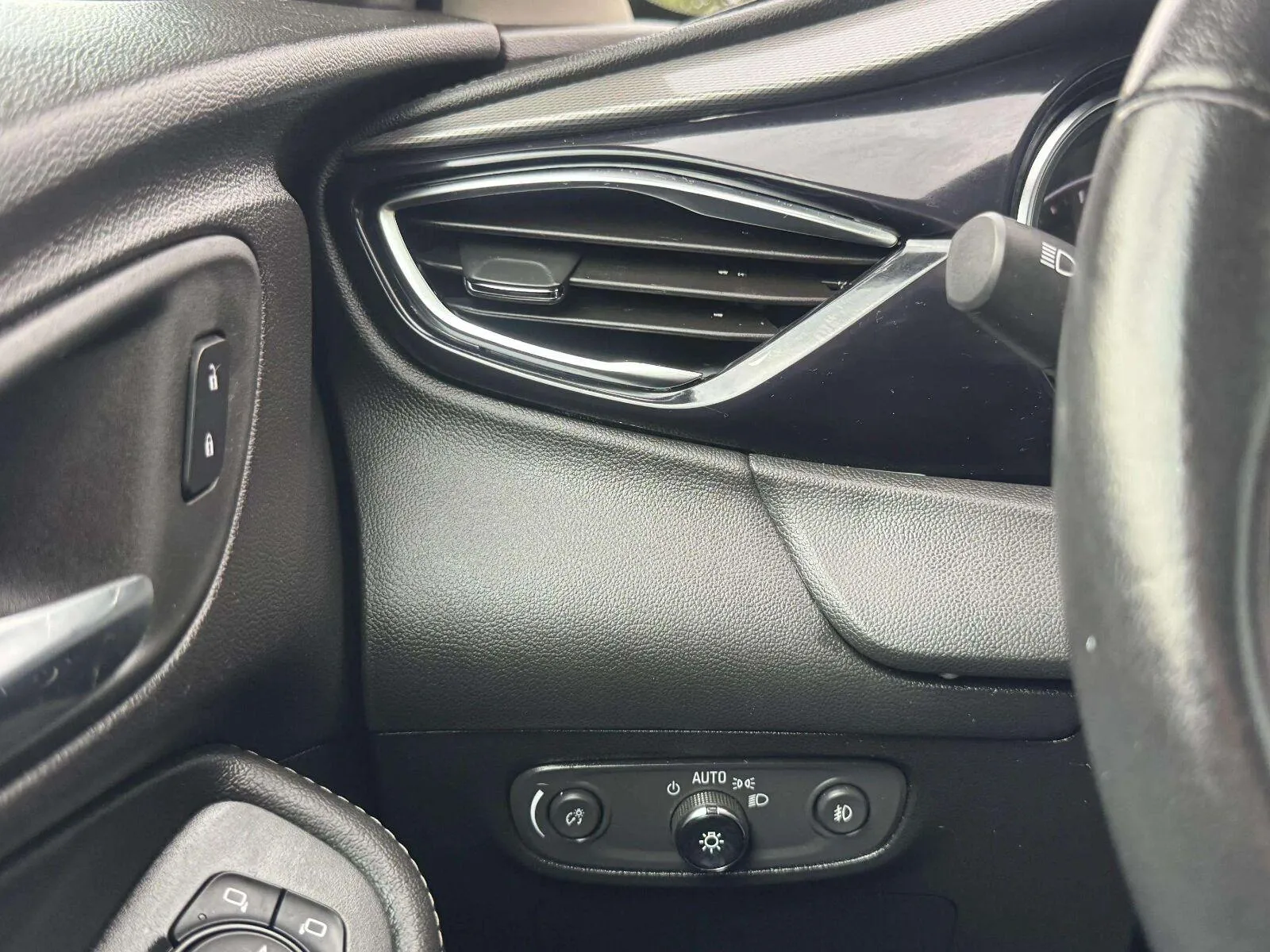 Buick Encore GX photo 21