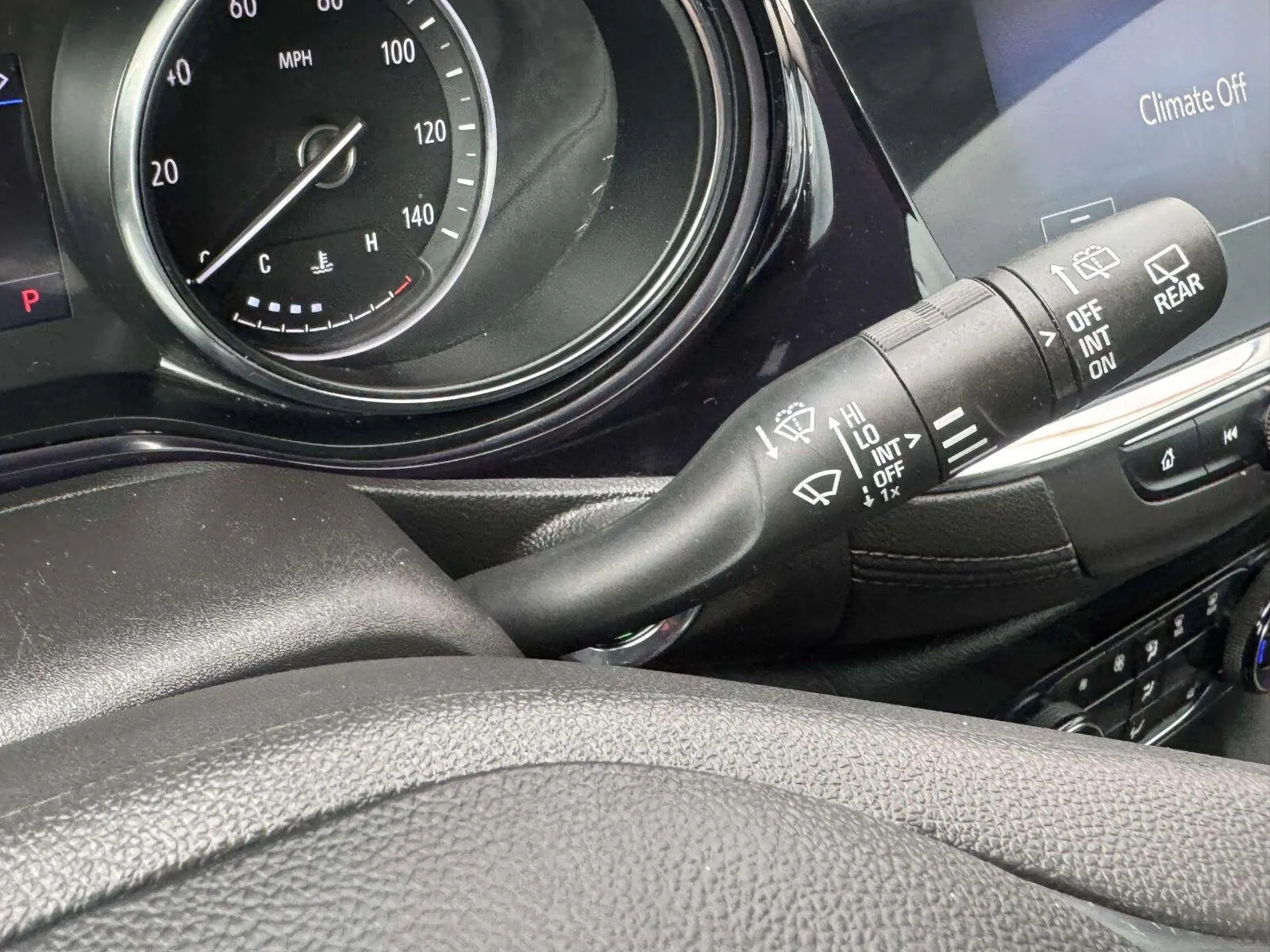 Buick Encore GX photo 24