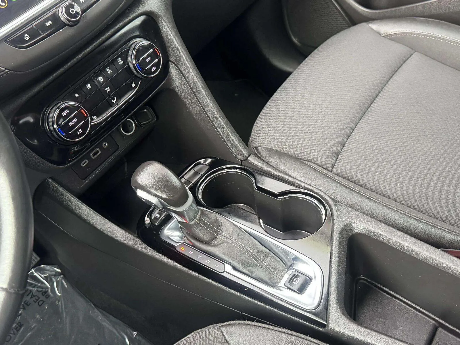 Buick Encore GX photo 33