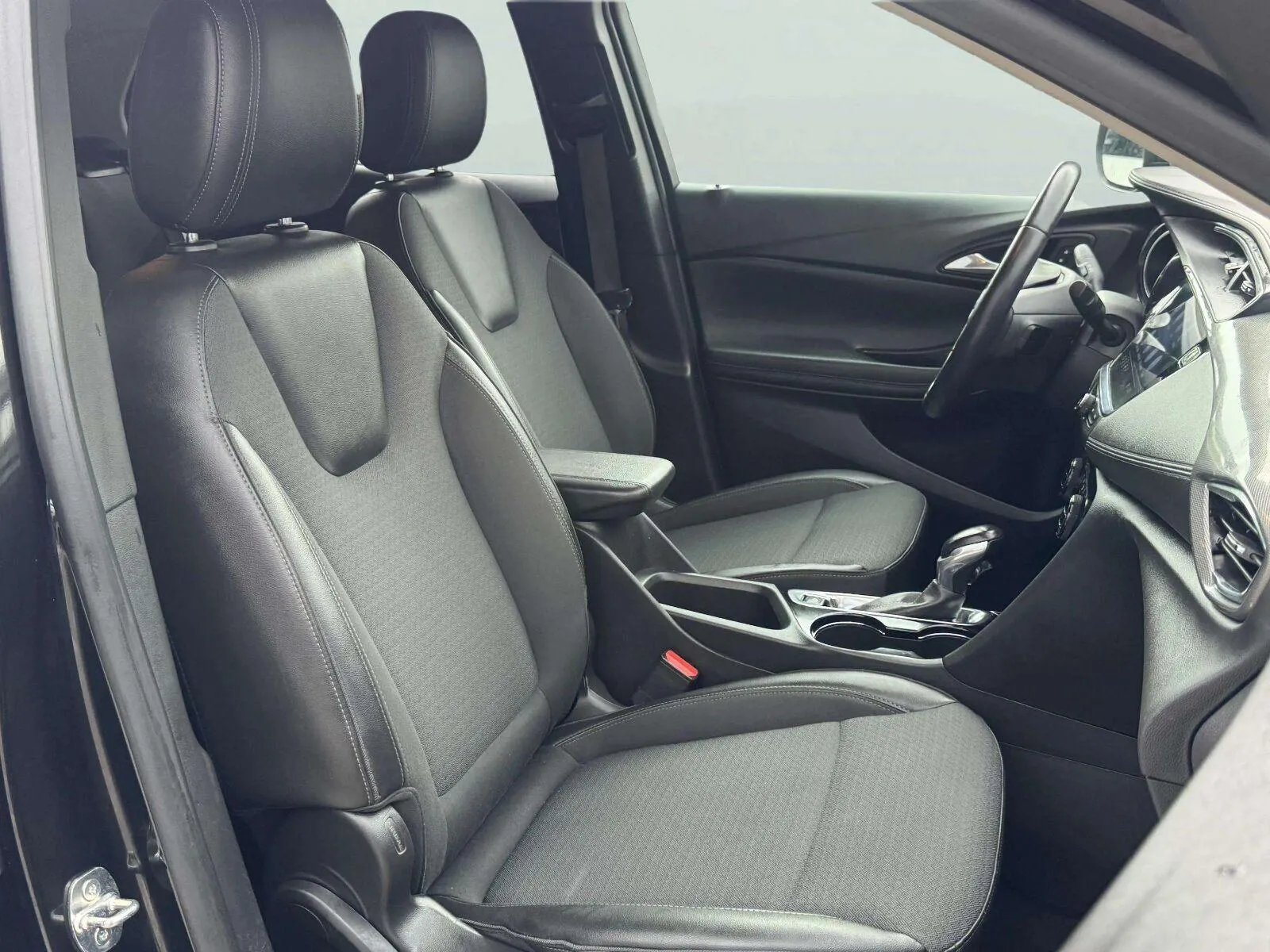 Buick Encore GX photo 52