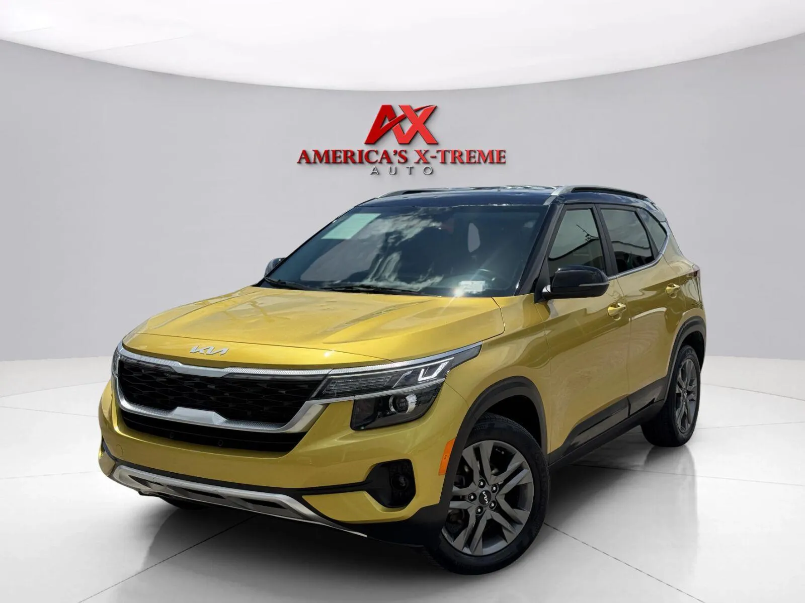 Yellow 2023 Kia Seltos S for sale in Houston, TX