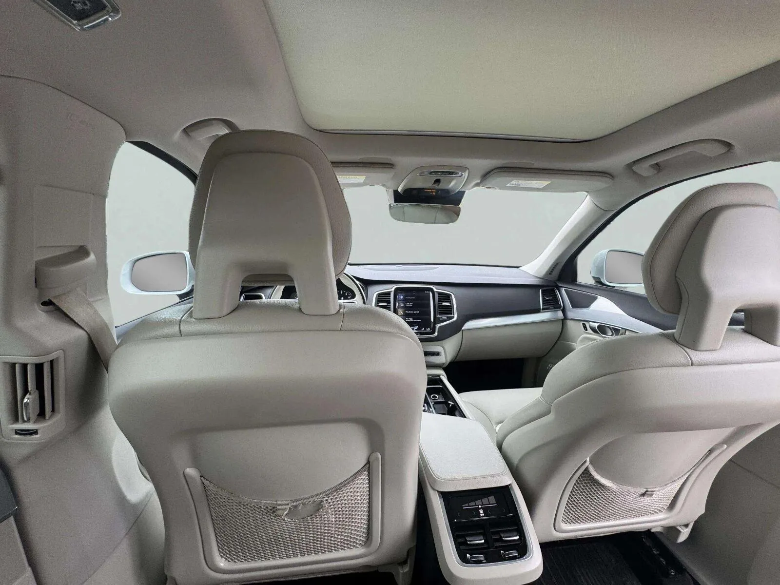 Volvo XC90 photo 38
