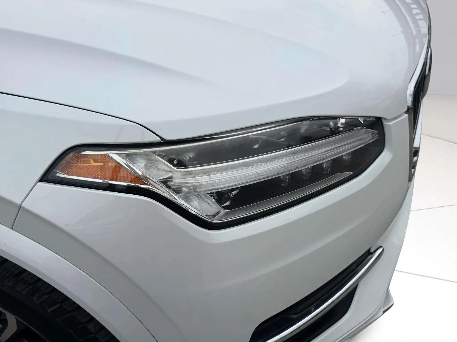 Volvo XC90 photo 11
