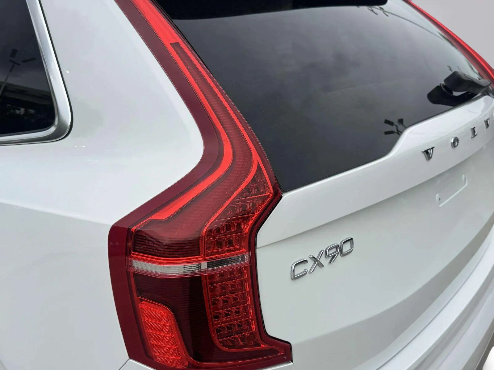 Volvo XC90 photo 14