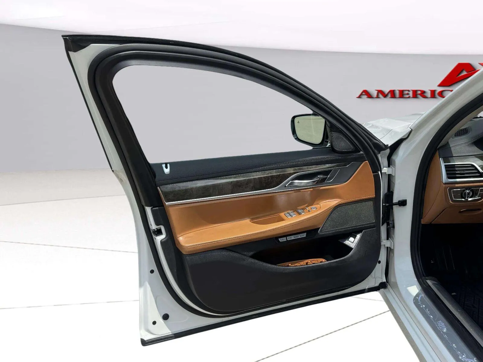 BMW 7 Series photo 18