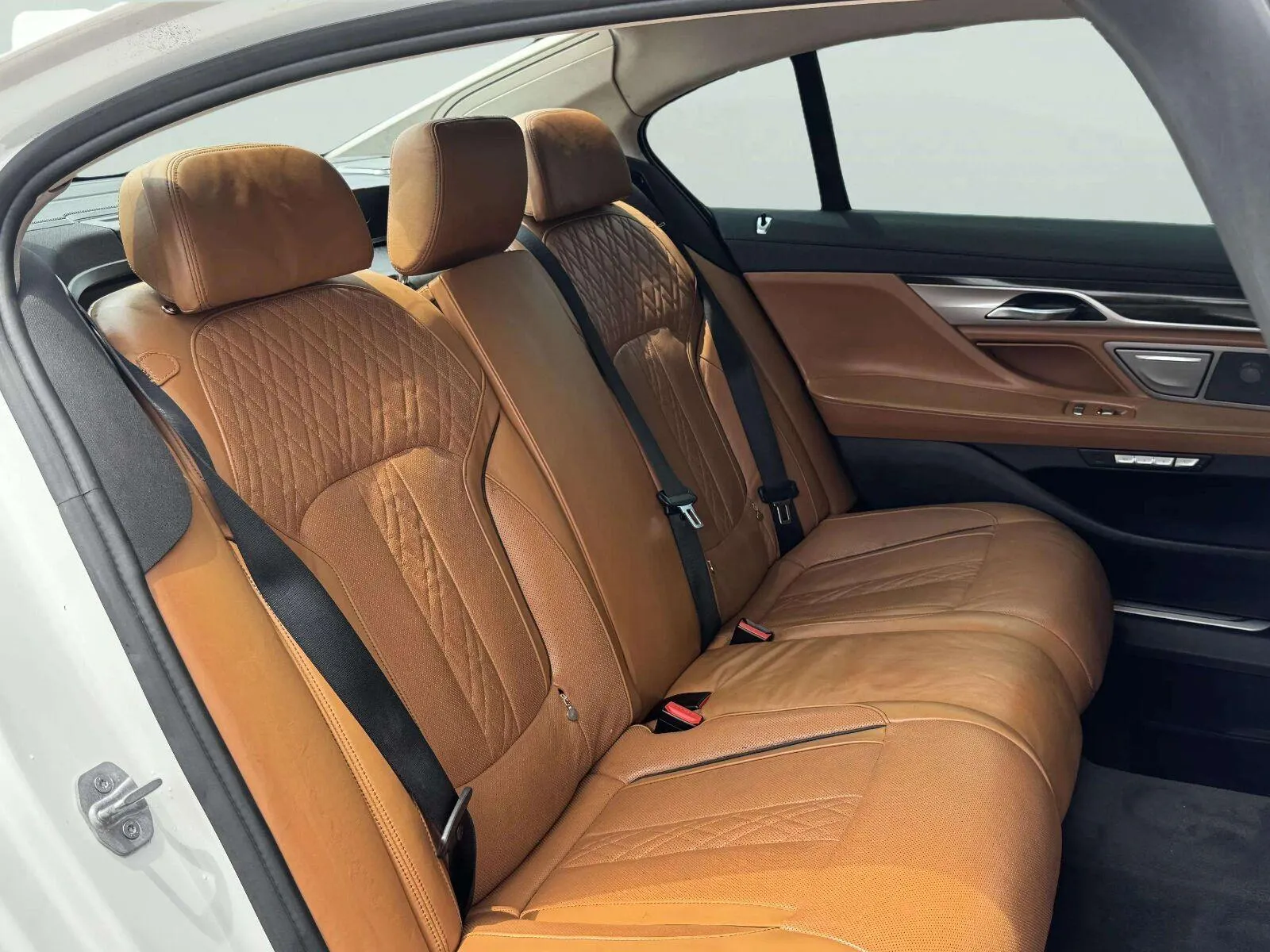 BMW 7 Series photo 40