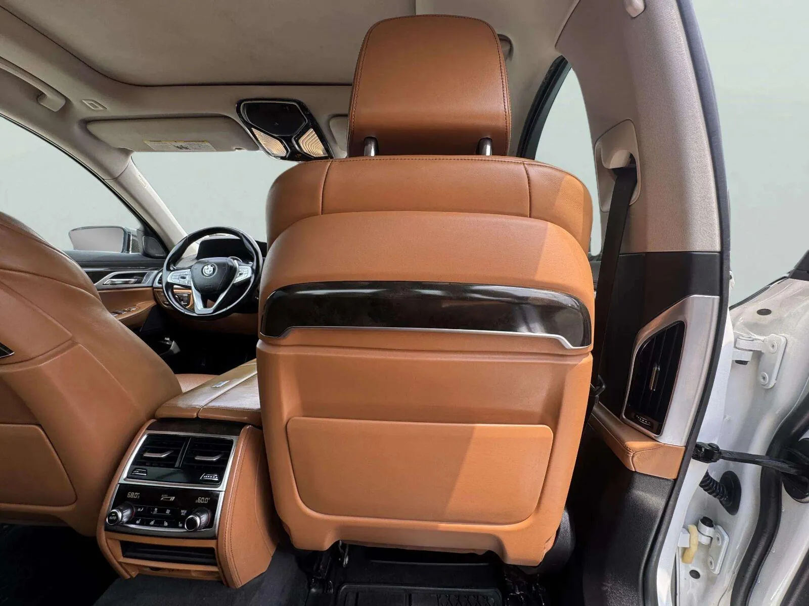 BMW 7 Series photo 42