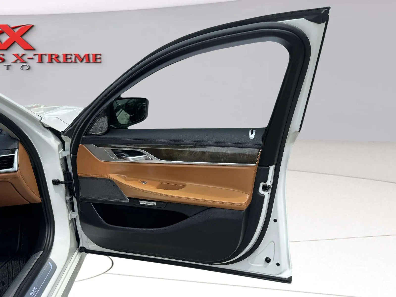 BMW 7 Series photo 45