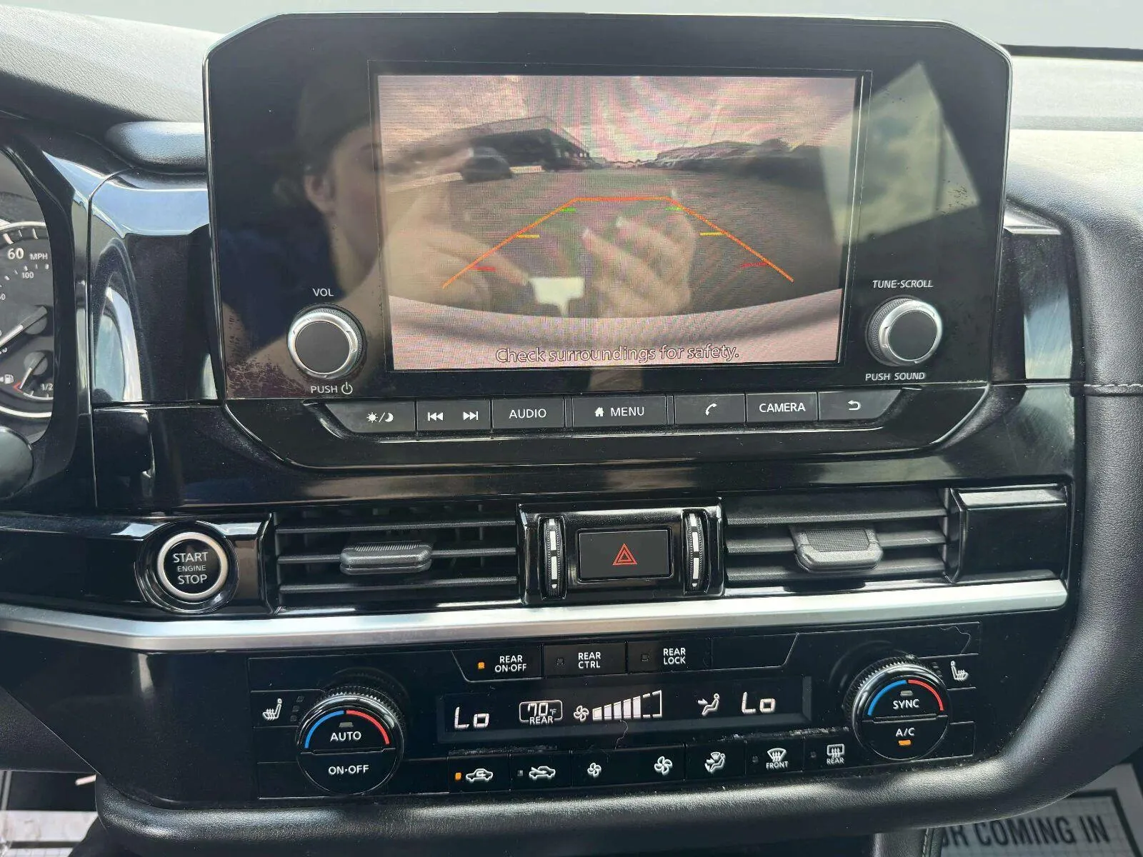 Nissan Pathfinder photo 23
