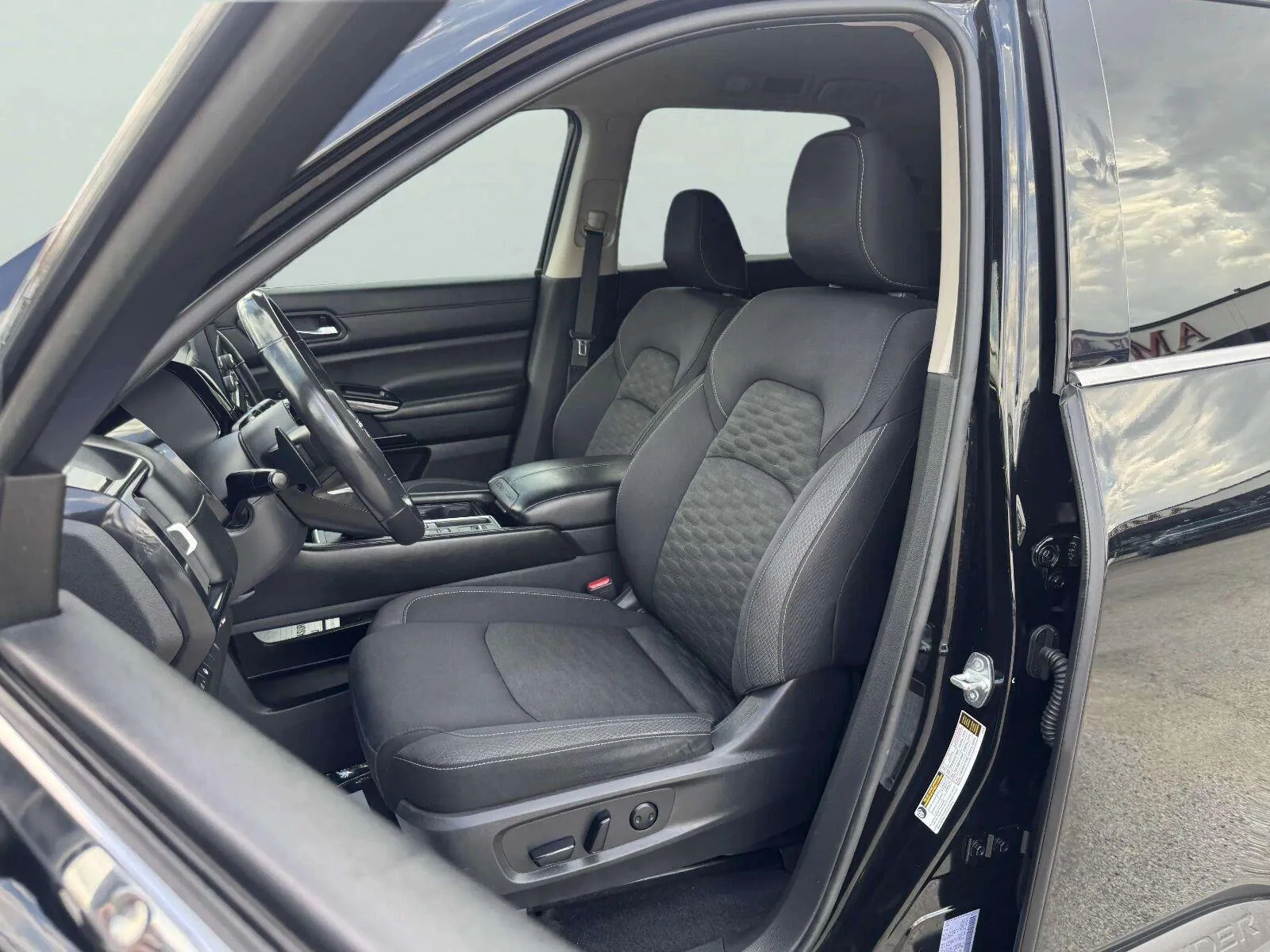 Nissan Pathfinder photo 26