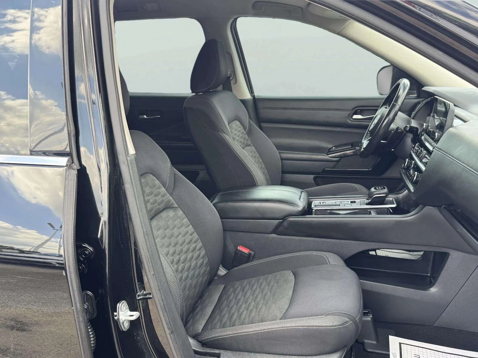 Nissan Pathfinder photo 38