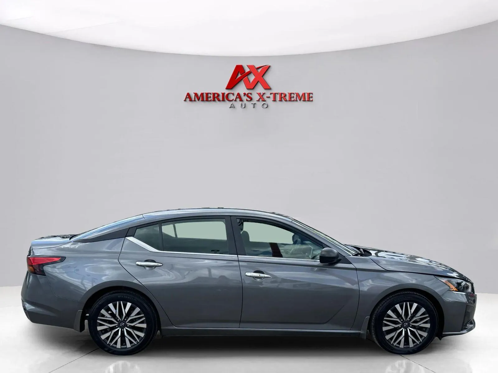 Nissan Altima photo 7