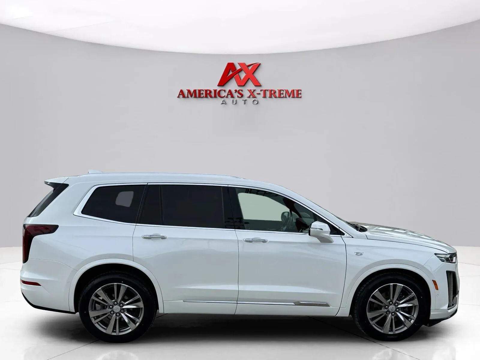 Cadillac XT6 photo 7