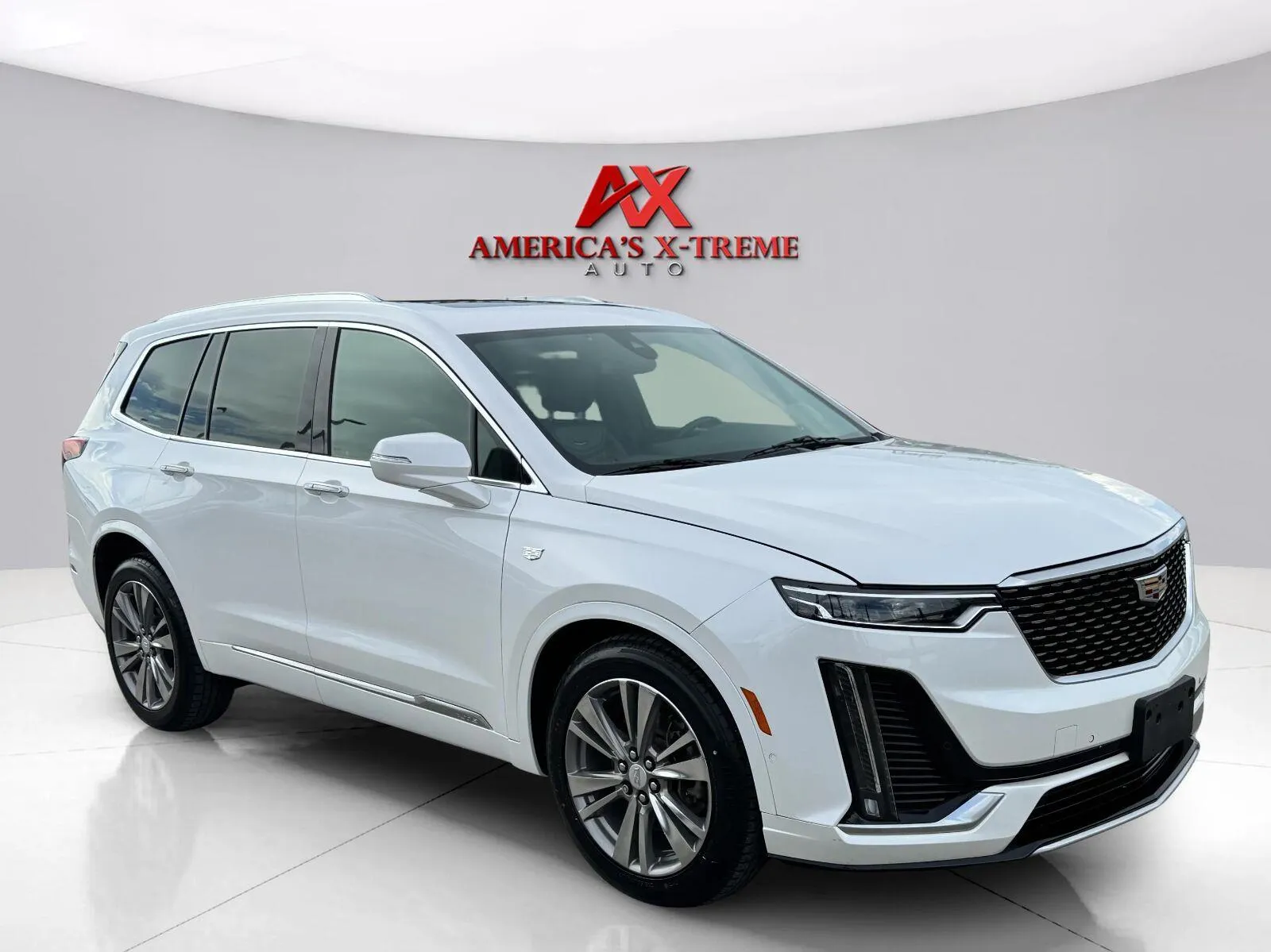 Cadillac XT6 photo 8