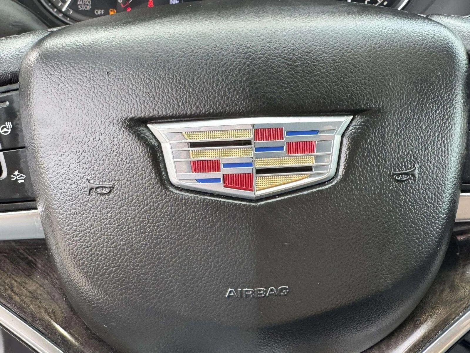 Cadillac XT6 photo 21
