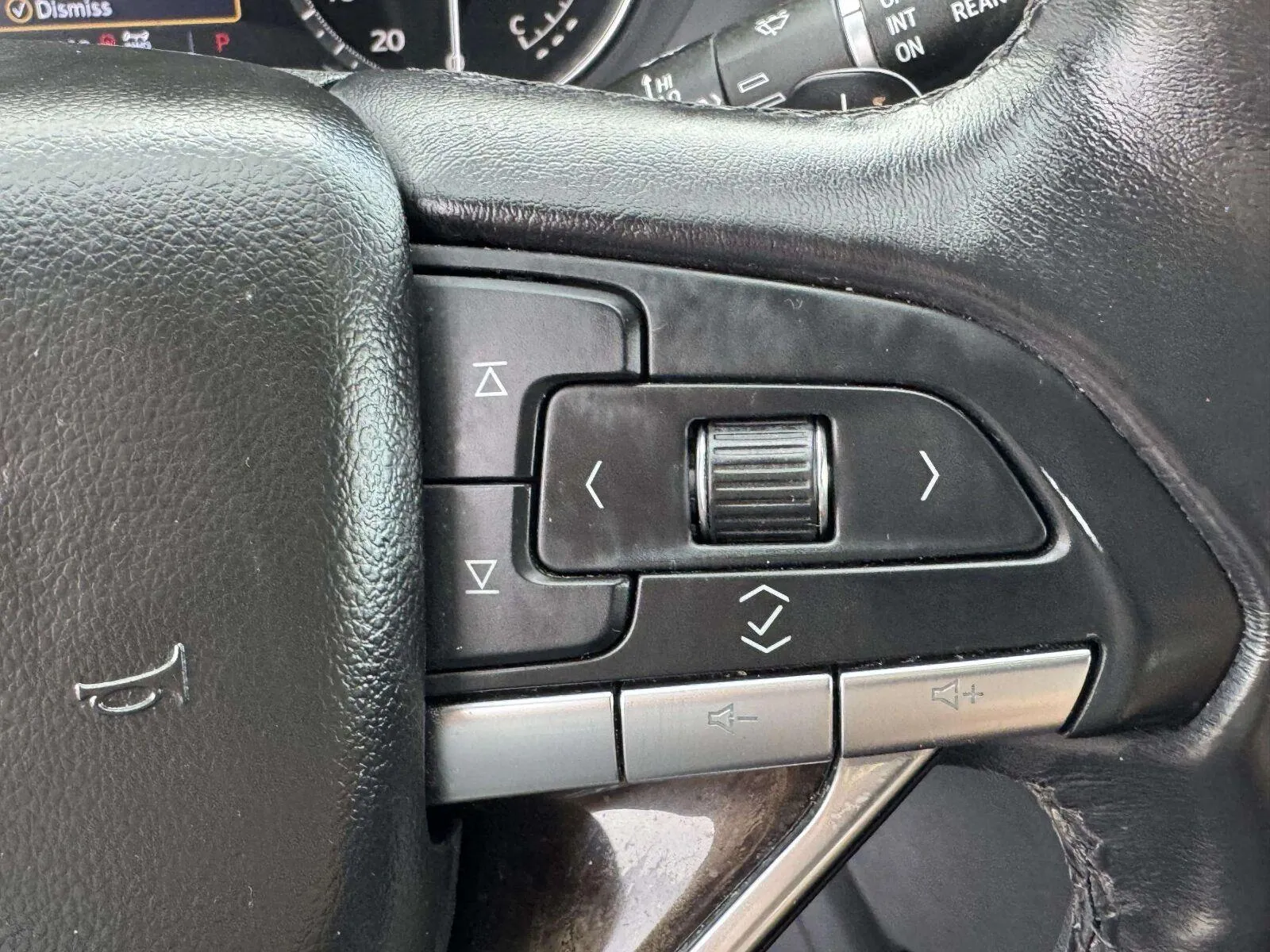 Cadillac XT6 photo 22