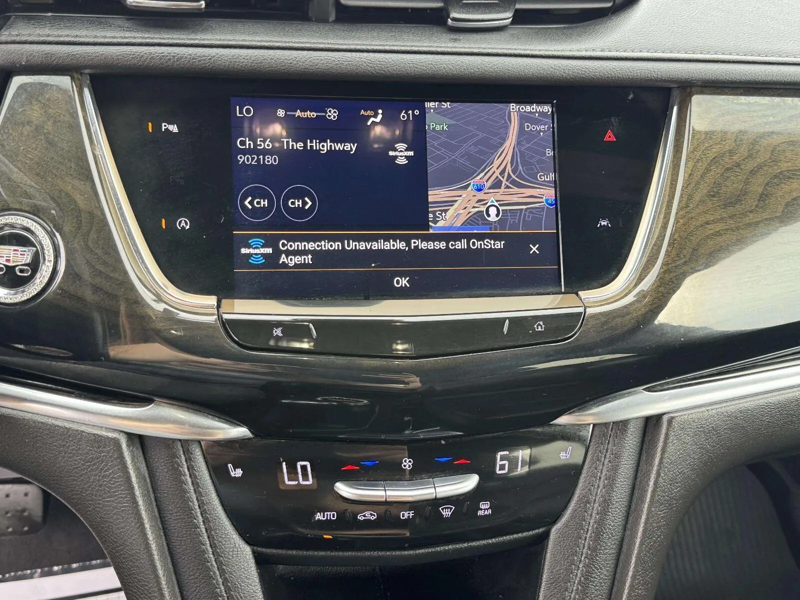 Cadillac XT6 photo 24