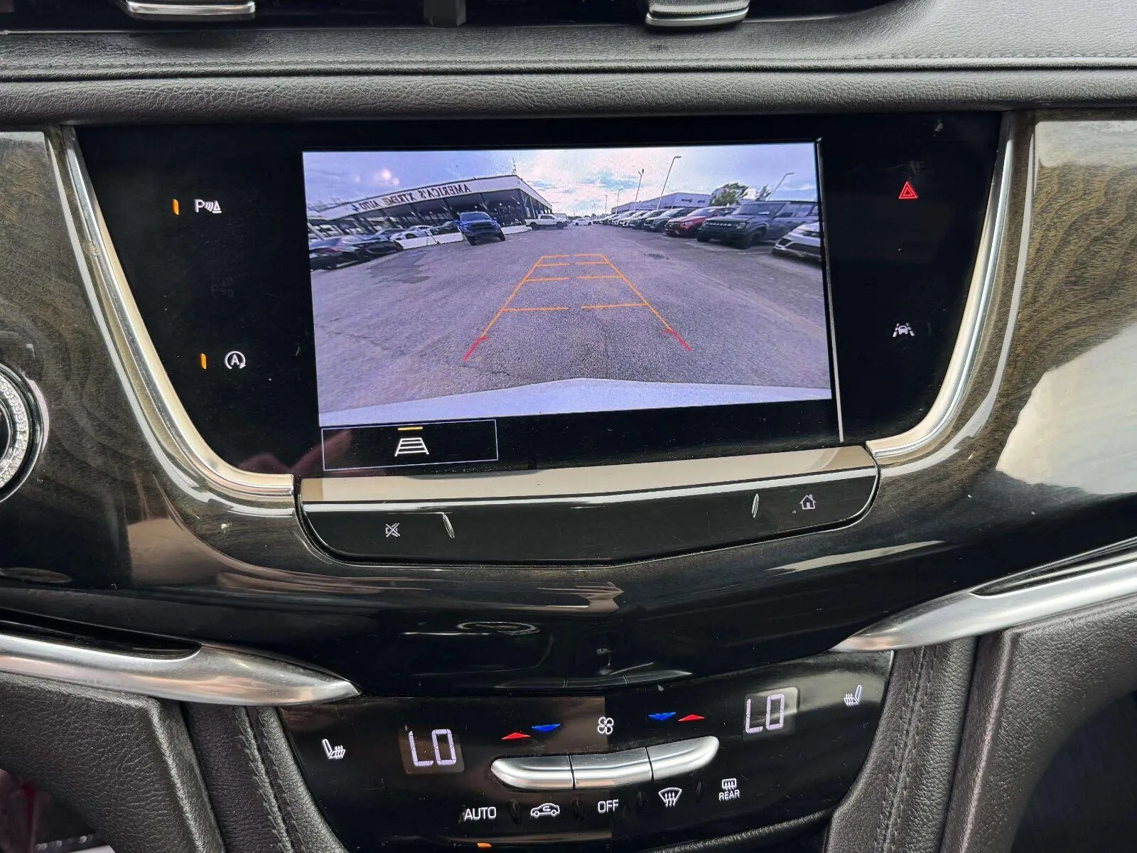 Cadillac XT6 photo 25