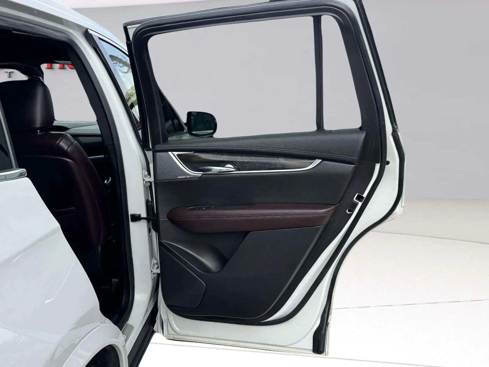 Cadillac XT6 photo 32