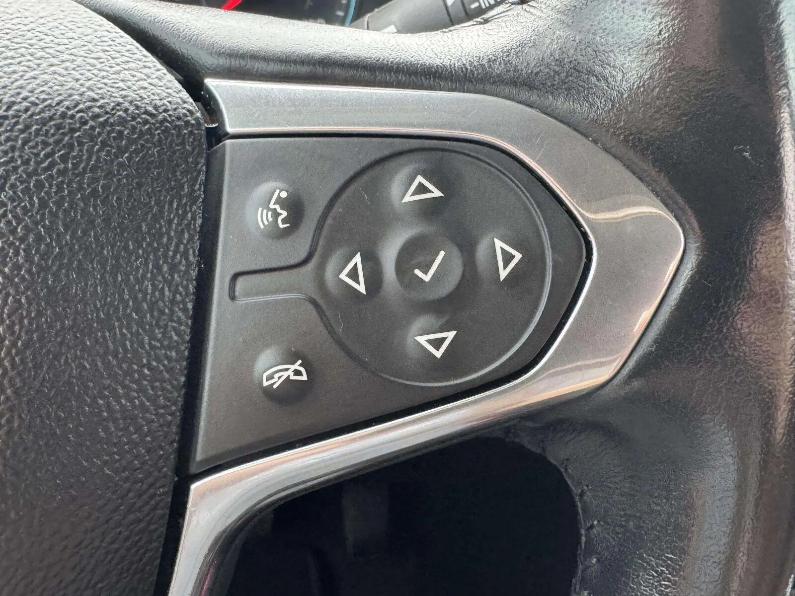 Chevrolet Traverse photo 24