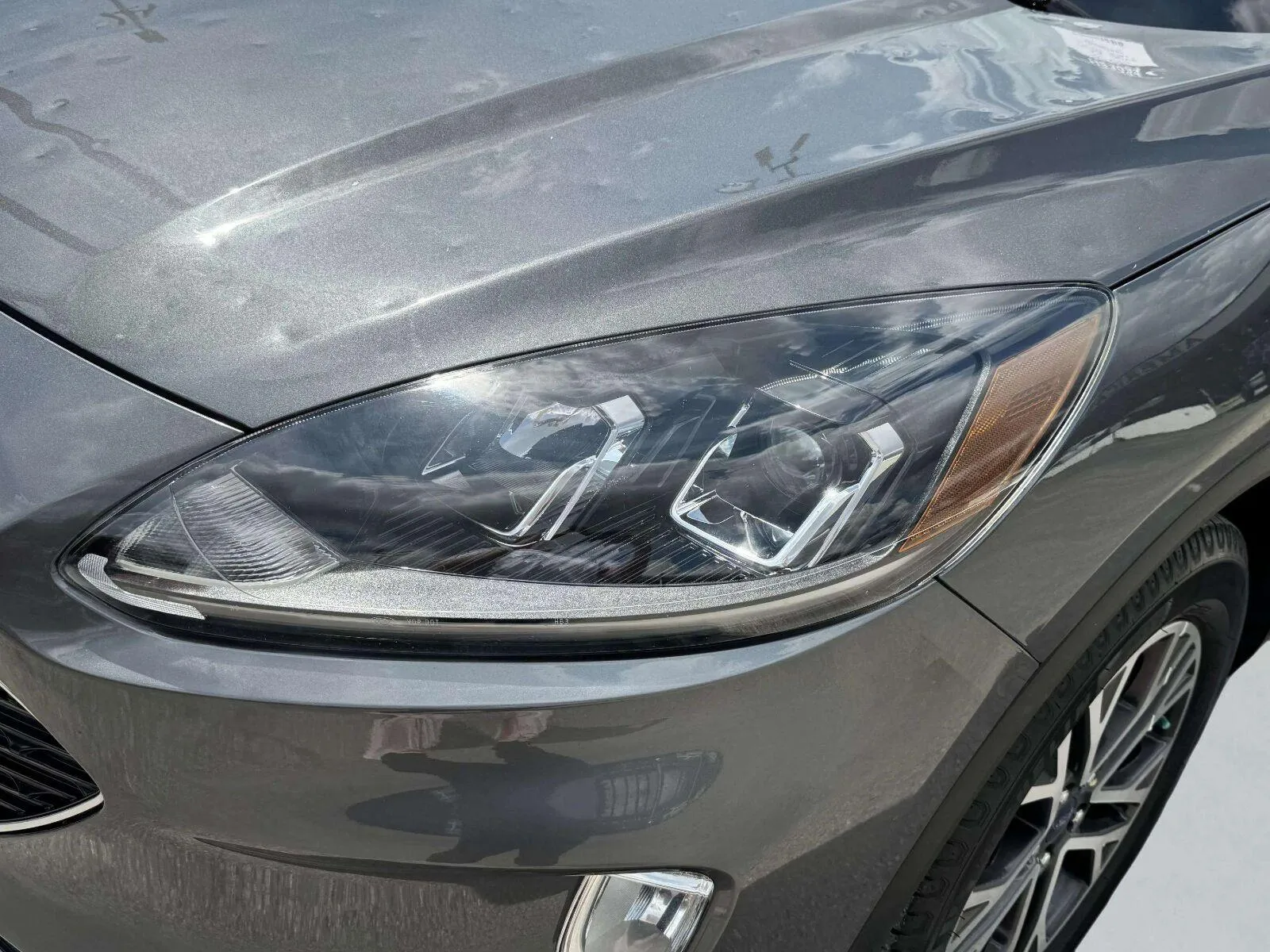 Ford Escape photo 12
