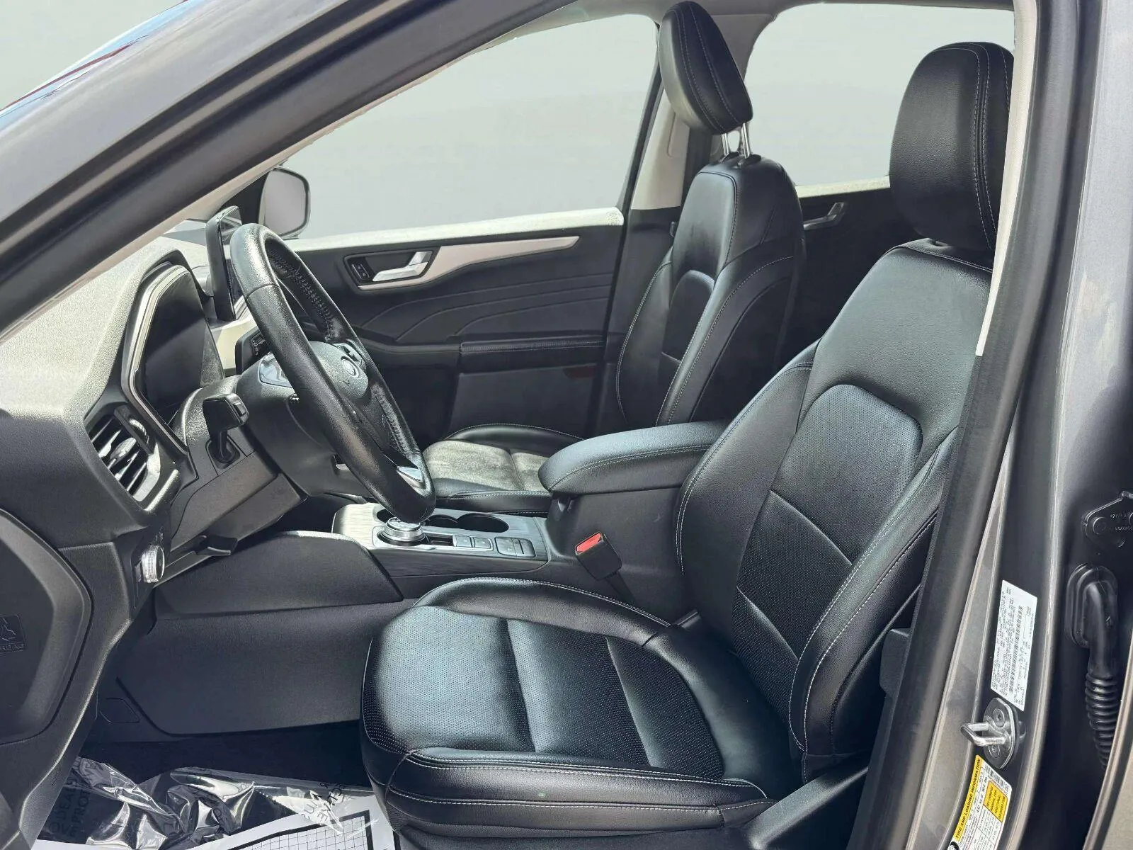 Ford Escape photo 16