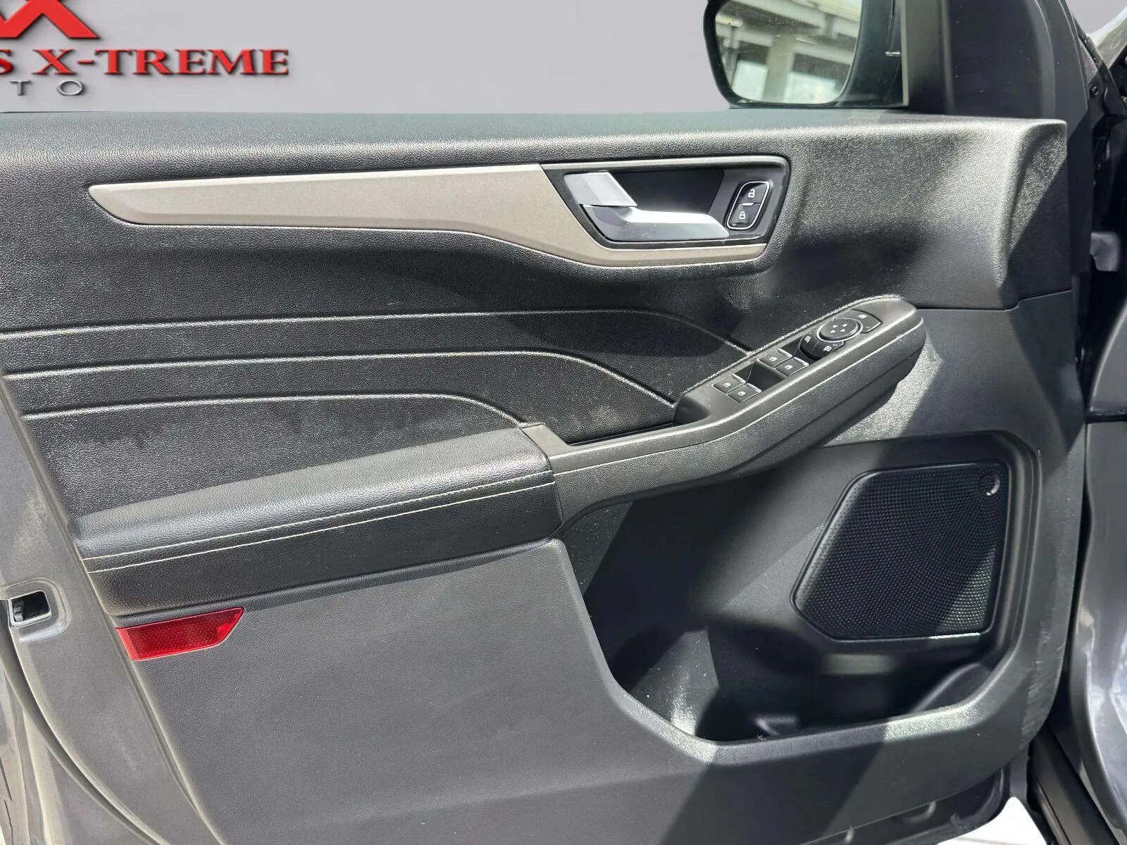 Ford Escape photo 18