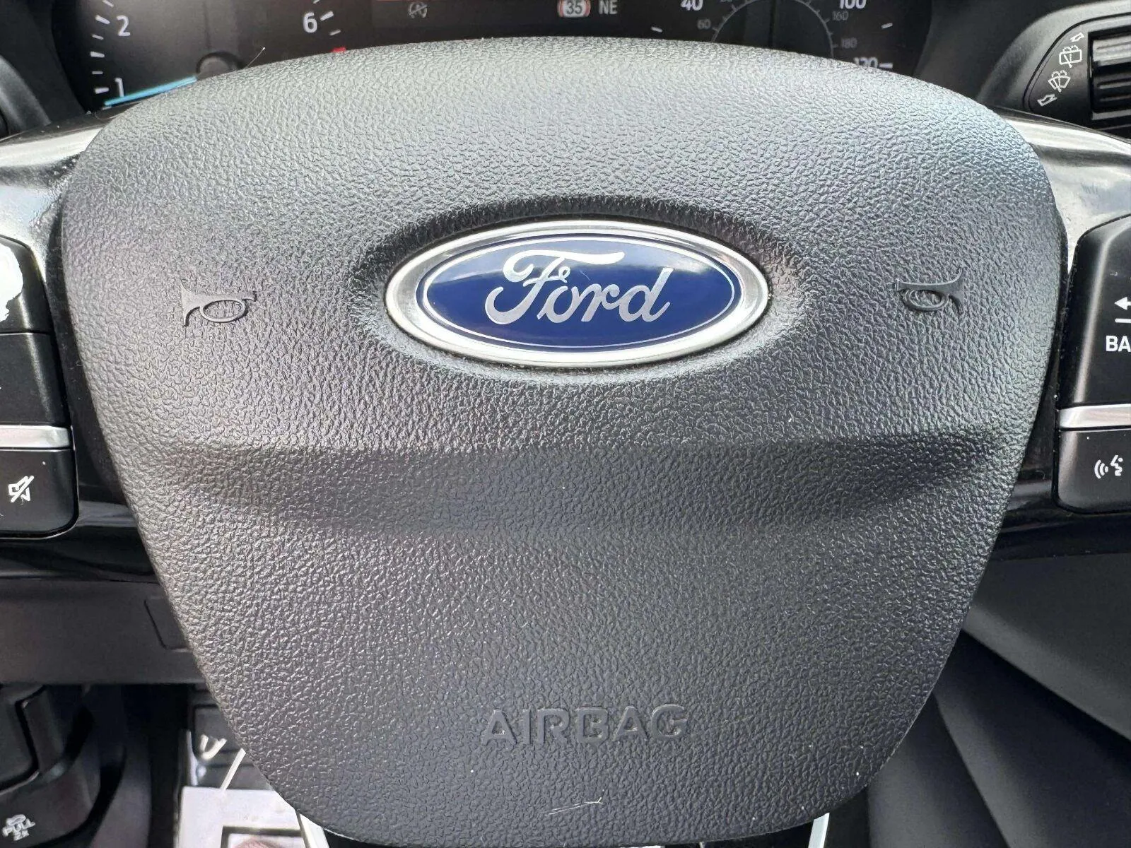 Ford Escape photo 24