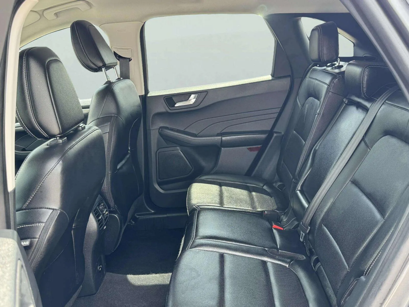 Ford Escape photo 29
