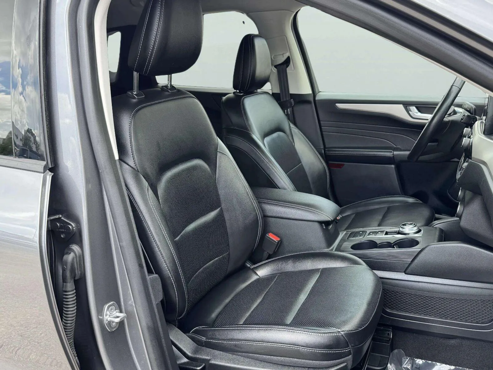 Ford Escape photo 42