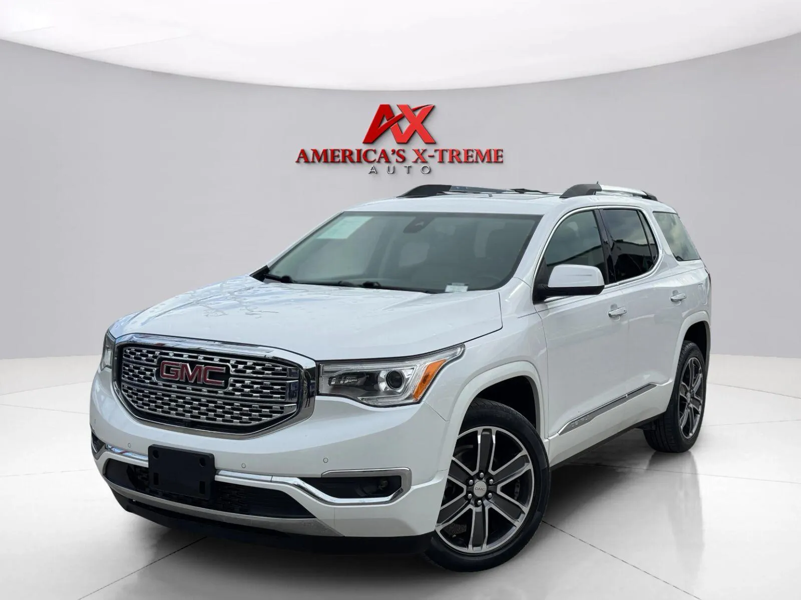 White 2019 GMC Acadia Denali for sale in Houston, TX